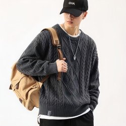 A1. Round Neck Sweater Men\'s Loose Sweater